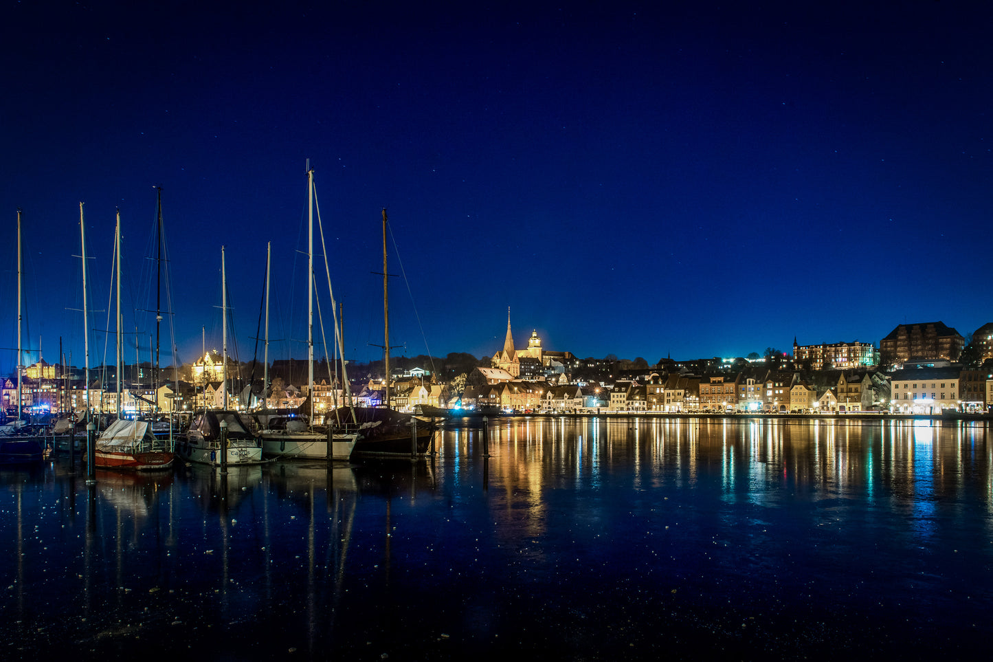Leinwanddruck #45 "Flensburg bei Nacht im Winter"