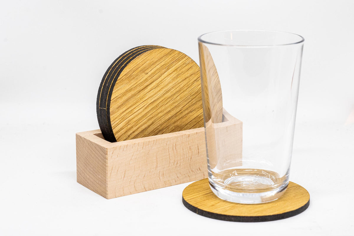 Bierdeckelhalter aus Buchenholz – Aufsteller 12,5 x 5 x 4 cm mit individueller Wunschgravur