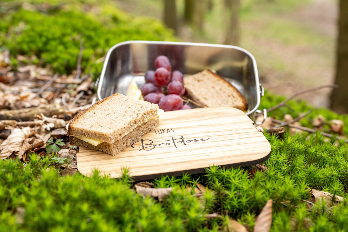 Brotdose / Lunchbox aus Edelstahl 1200ml - wasserdicht mit Schneidebrett 5mm - mit Wunschgravur