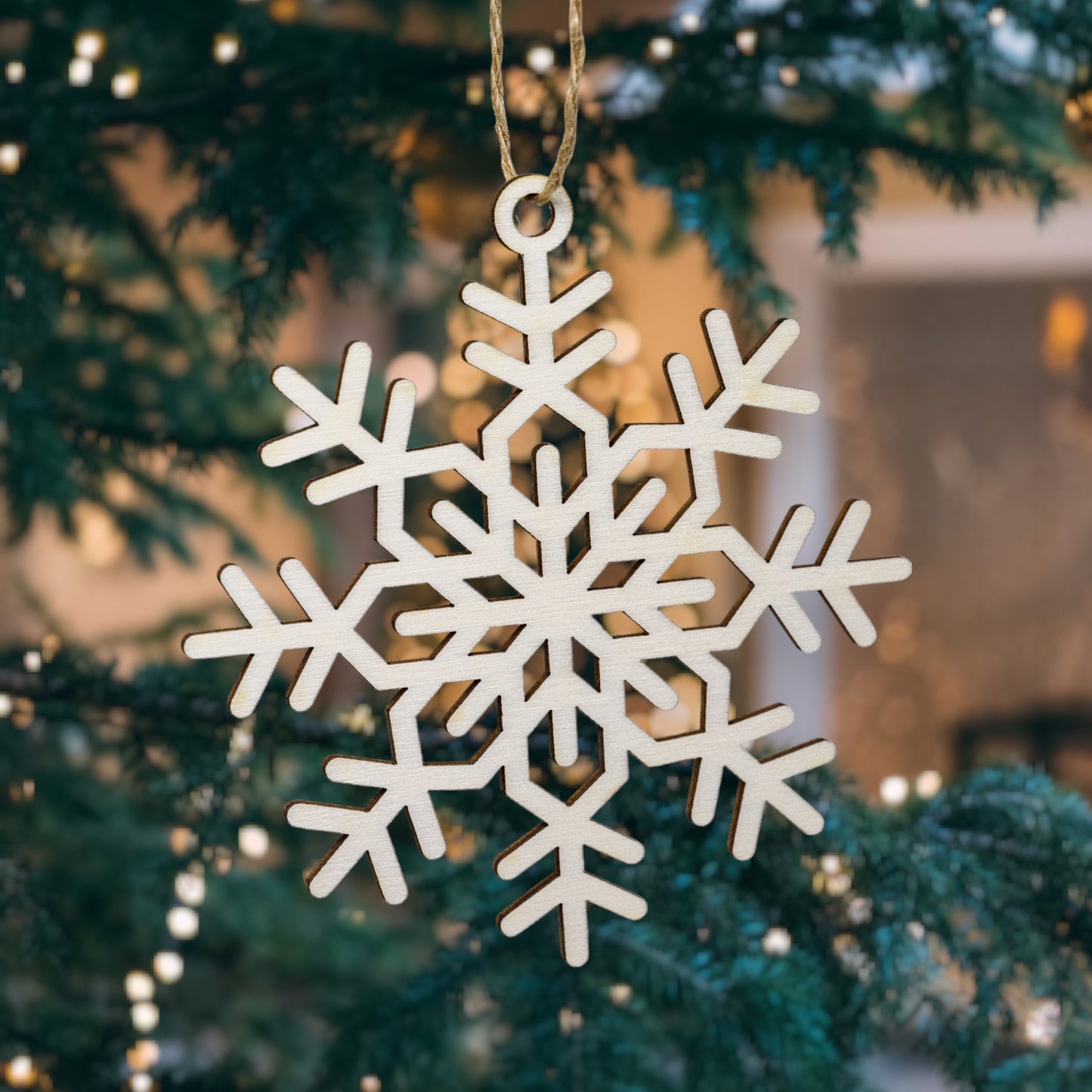 4er / 8er / 12er Set Holzanhänger Schneeflocke - Weihnachtsbaumanhänger aus Holz