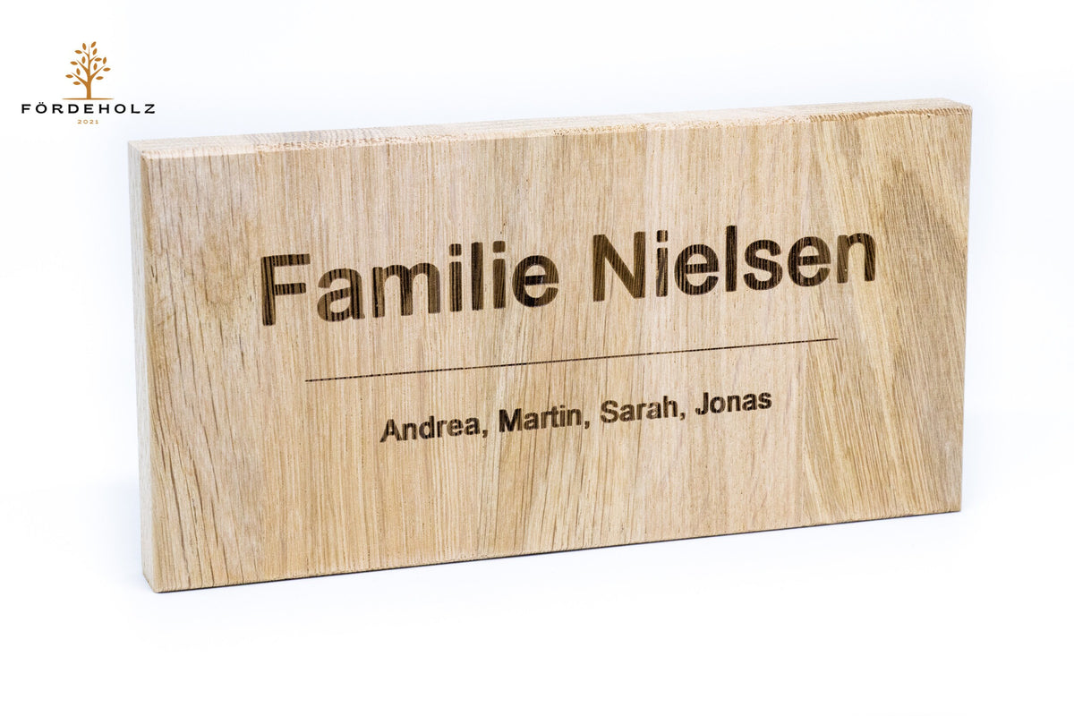 Holzschild mit Familiennamen als Gravur, Eiche, personalisiert, Schild, Familie, individuell, Geschenk, Türschild, Wunschgravur