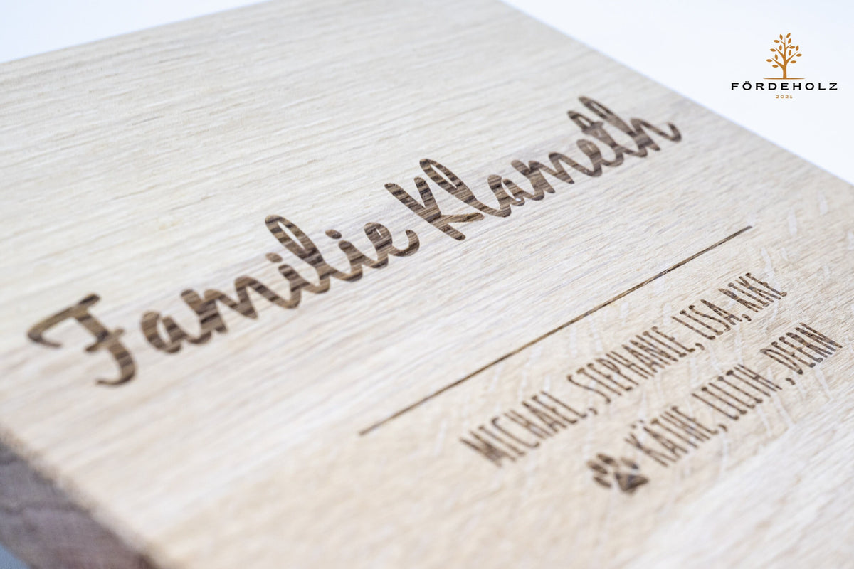 Holzschild mit Familiennamen als Gravur, Eiche, personalisiert, Schild, Familie, individuell, Geschenk, Türschild, Wunschgravur