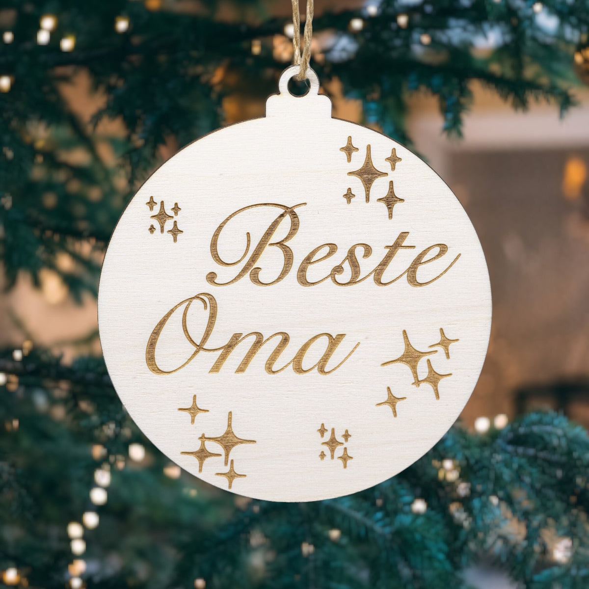 Holzanhänger Weihnachtskugel mit Namen personalisierbar - Weihnachtsbaumanhänger aus Holz