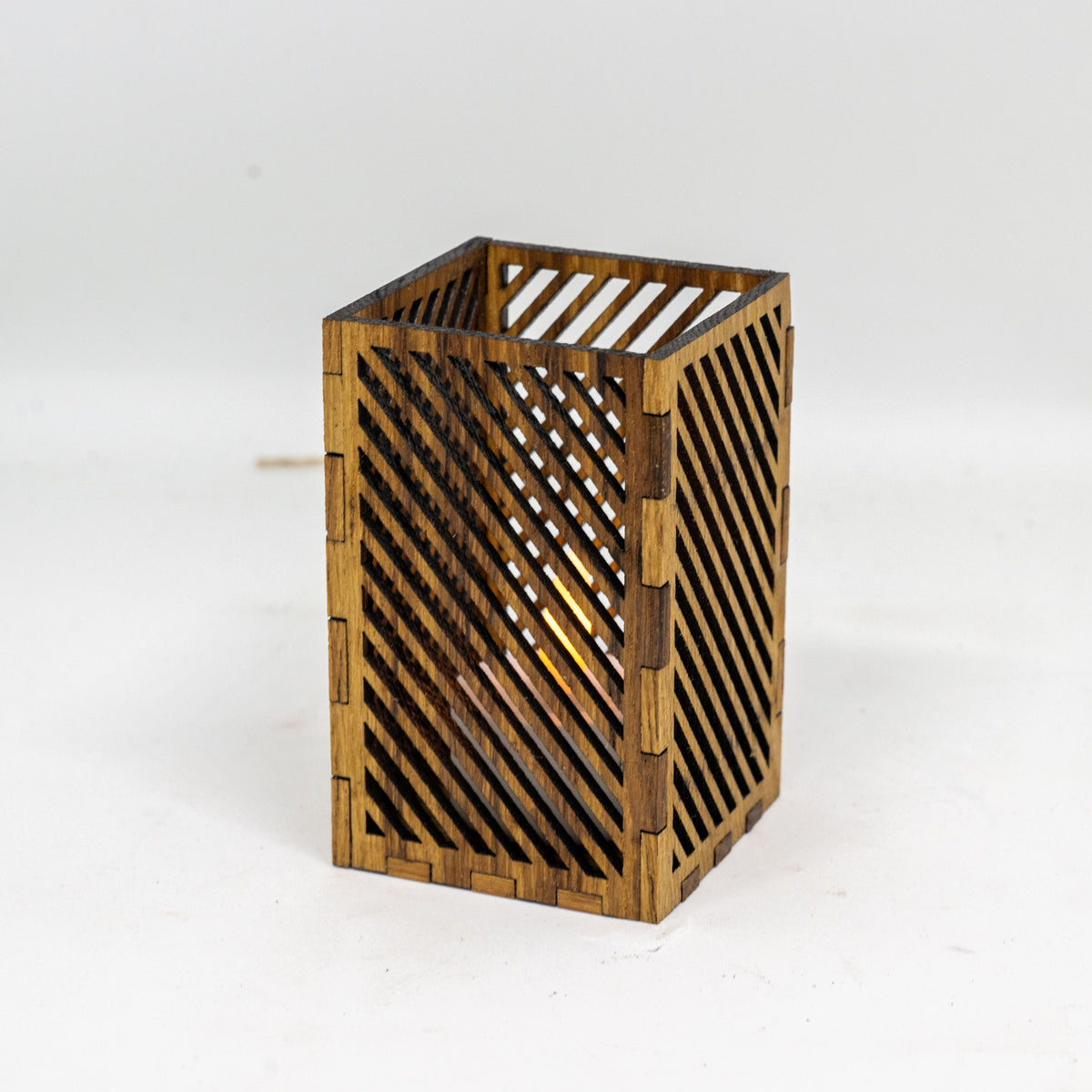 Holz Teelicht • Ambiente Licht • Eiche geölt • Teelichthalter • Windlicht • ca. 9cm