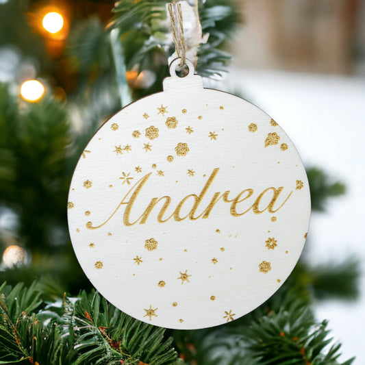 Holzanhänger Weihnachtskugel mit Namen personalisierbar - Weihnachtsbaumanhänger aus Holz