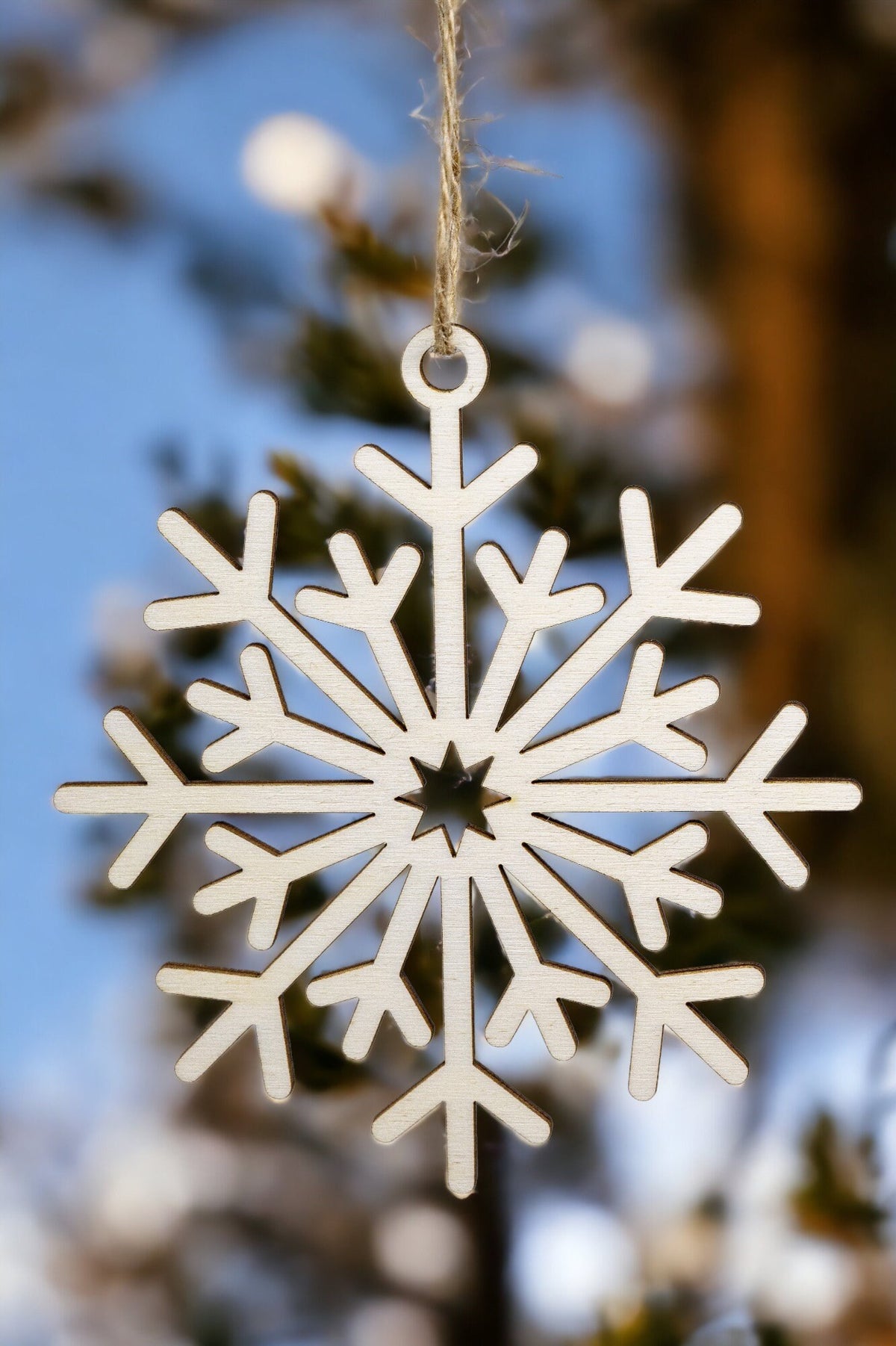 Holzanhänger Schneeflocke - Weihnachtsbaumanhänger aus Holz - Weihnachtsstern
