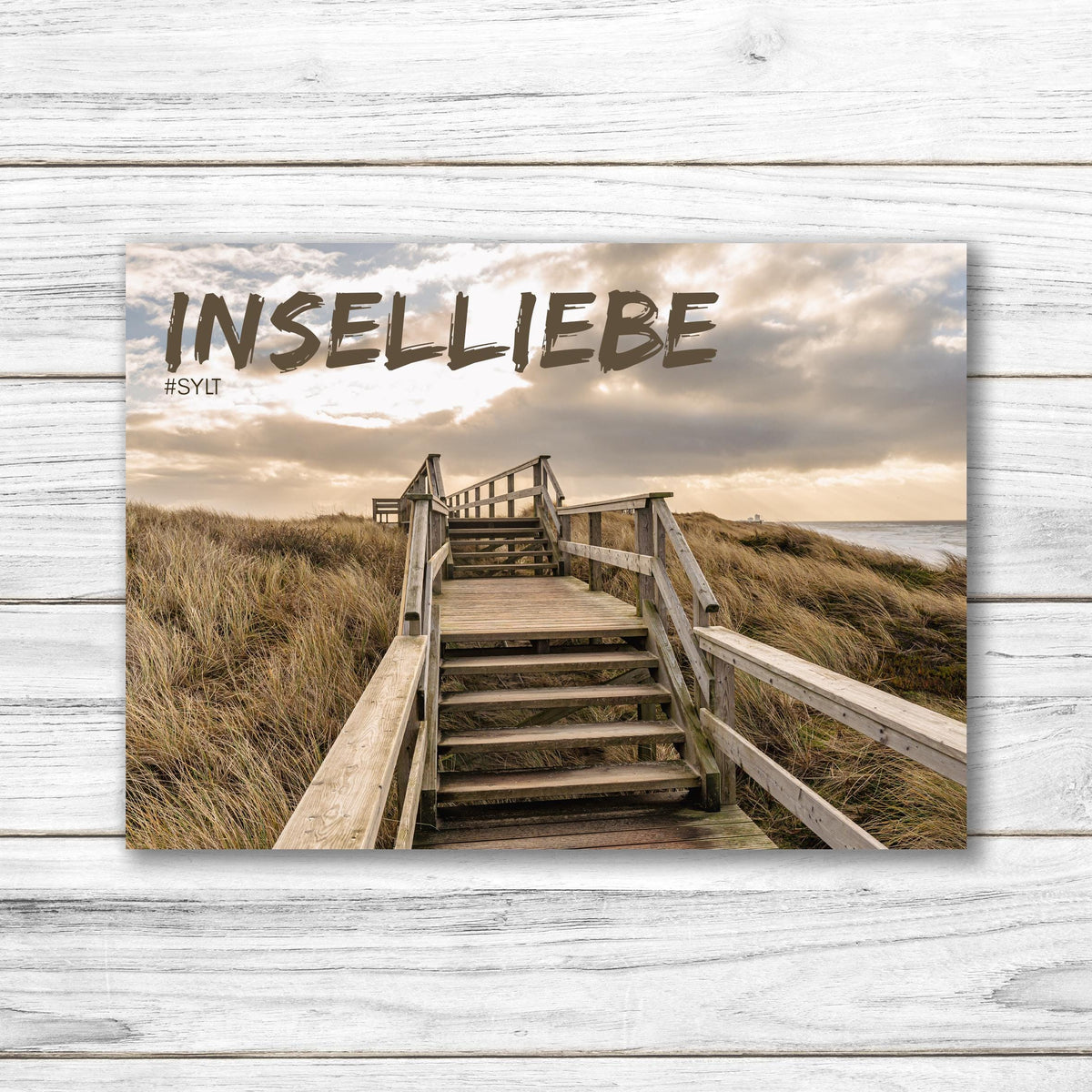 Postkarte "Inselliebe" - Sylt - auf Wunsch mit Kartenhalter aus Buchenholz