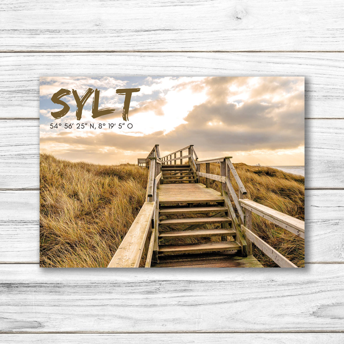Postkarte "Sylt + Koordinaten" - Sylt - Wenningstedt-Braderup mit partiellem UV Lack - auf Wunsch mit passendem Kartenhalter