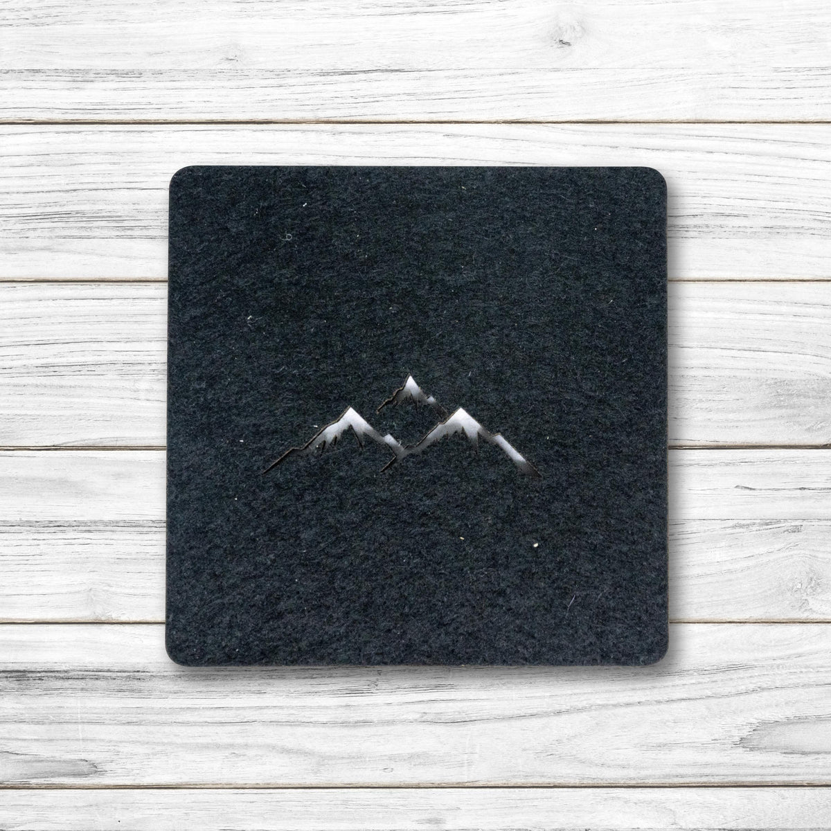 Nussbaumholz Untersetzer mit Filzrücken und Laser-Ausschnitt • Holzuntersetzer • 10x10cm