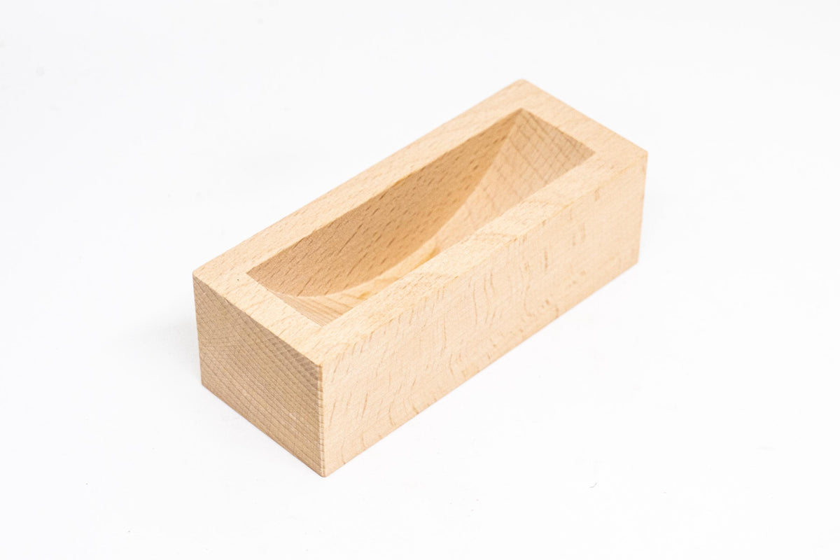 Bierdeckelhalter aus Buchenholz – Aufsteller 12,5 x 5 x 4 cm mit individueller Wunschgravur